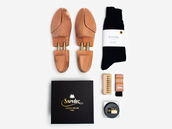 Premium Gift Set - Saphir Luxury Care Kit, Socks & Cedar Shoe Trees - GORAL