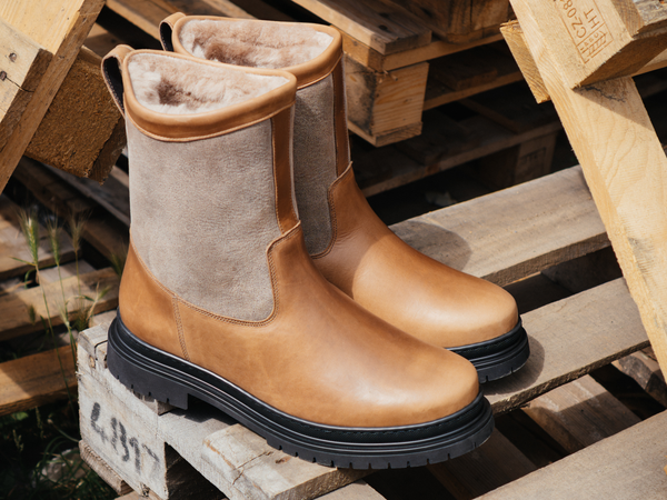 TUGGS Rose Anvil X GORAL Pull On Boot - Horween Natural PRE-ORDER