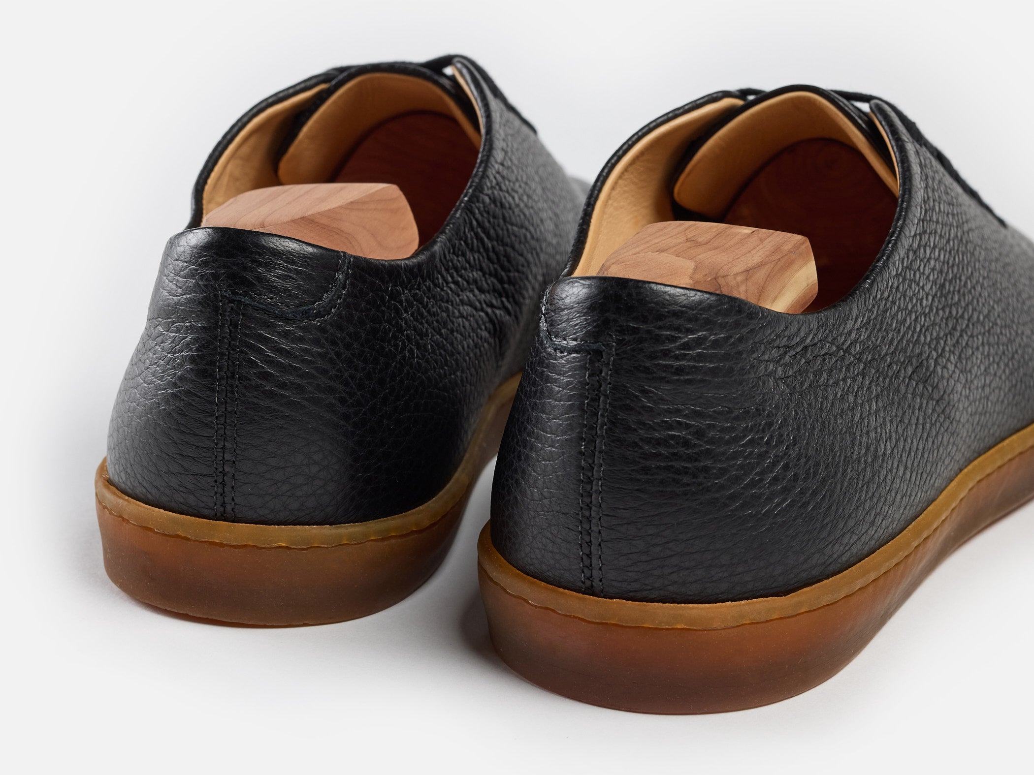 Huxley Sneaker - Deerskin Black - GORAL 